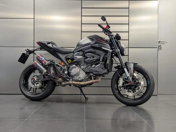 2021 Ducati Monster 937, серый, 990000 рублей