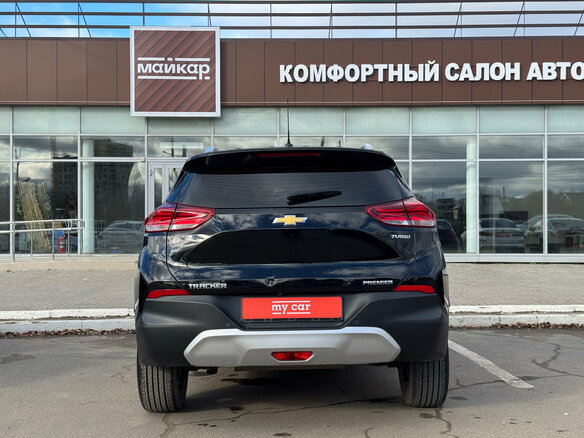 2023 Chevrolet Tracker IV, чёрный, 2265000 рублей - вид 4
