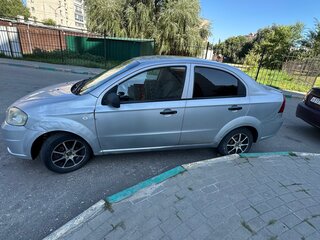 2008 Chevrolet Aveo I Рестайлинг, серебристый, 310000 рублей, вид 4
