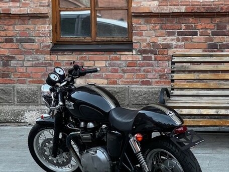 2016 Triumph Thruxton, чёрный, 895000 рублей, вид 2
