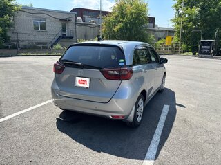 2020 Honda Fit IV, серый, 1350000 рублей, вид 5