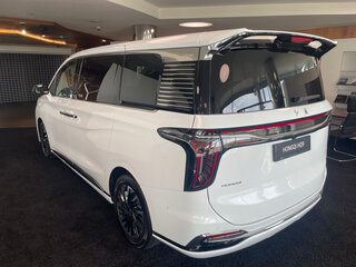 2025 Hongqi HQ9, белый, 7350000 рублей, вид 5