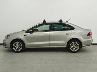 2018 Volkswagen Polo V Рестайлинг, серебристый, 1300000 рублей, вид 4