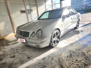 1996 Mercedes-Benz E-Класс 230 II (W210, S210), серебристый, 183000 рублей, вид 5