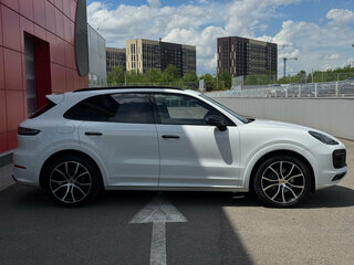 2019 Porsche Cayenne III, белый, 5928000 рублей, вид 4