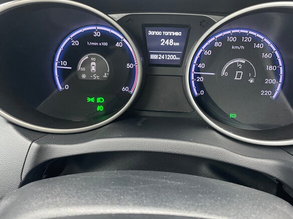 2013 Hyundai ix35 I, белый, 1500000 рублей - вид 7
