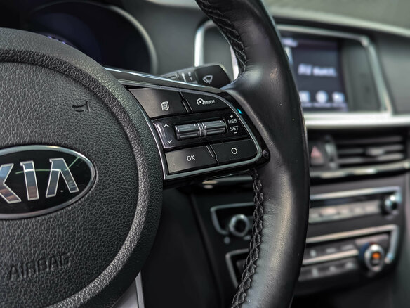 2019 Kia Optima IV Рестайлинг, белый, 1980000 рублей - вид 22