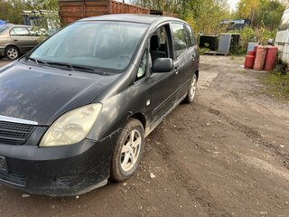 2002 Toyota Corolla Verso I, чёрный, 100000 рублей, вид 1