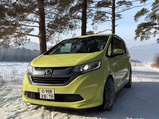 2017 Honda Freed II, жёлтый, 1550000 рублей, вид 2