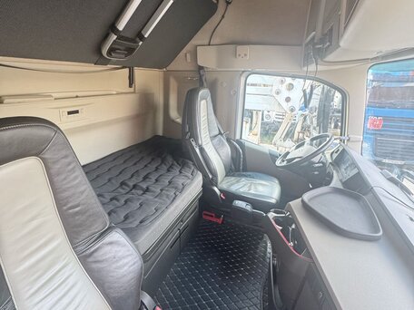 2019 Volvo FH, серый, 12000000 рублей, вид 3