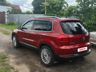 2011 Volkswagen Tiguan I Рестайлинг, красный, 1250000 рублей, вид 4