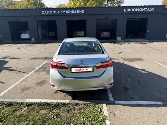 2013 Toyota Corolla XI (E160, E170, E180), серебристый - вид 4