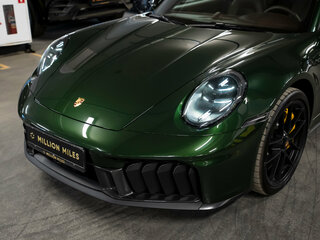2026 Porsche 911 Carrera 4 GTS VIII (992) Рестайлинг, зелёный, 33200000 рублей, вид 3