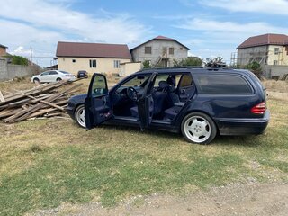1999 Mercedes-Benz E-Класс 240 II (W210, S210) Рестайлинг, синий, 450000 рублей, вид 5