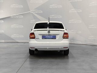 2016 Volkswagen Polo V Рестайлинг, белый, 1015000 рублей, вид 3