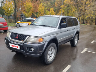 2000 Mitsubishi Montero Sport I, серебристый, 600000 рублей, вид 2