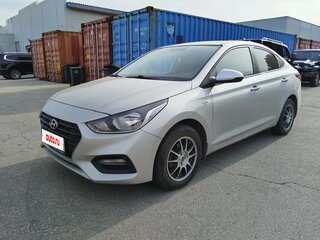 2017 Hyundai Solaris II, серебристый, 1095000 рублей, вид 1