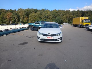 2020 Kia Optima IV Рестайлинг, белый, 1100000 рублей, вид 1