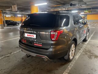 2016 Ford Explorer V Рестайлинг, серый, 2060000 рублей, вид 4