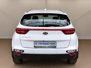 2018 Kia Sportage IV Рестайлинг, белый, 1850000 рублей, вид 3