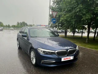2019 BMW 5 серии 520d xDrive VII (G30/G31/G38), синий, 3375000 рублей, вид 3