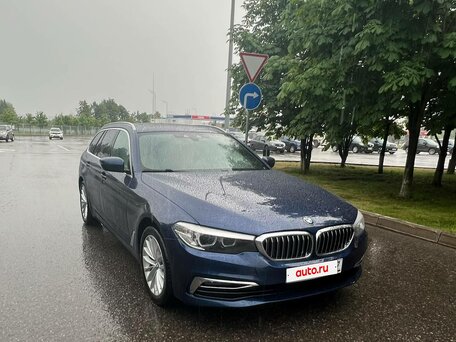 2019 BMW 5 серии 520d xDrive VII (G30/G31/G38), синий, 3375000 рублей, вид 3