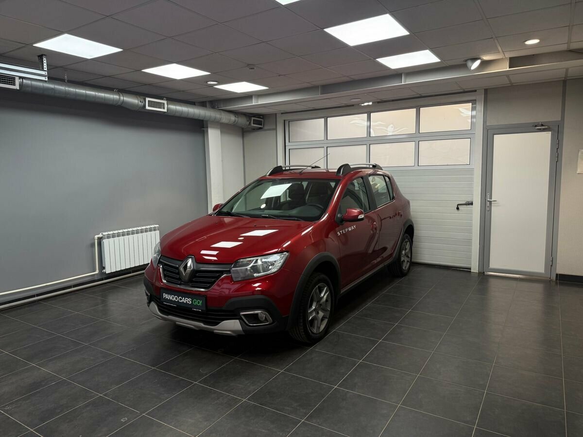 Открыть фотографии: Renault Sandero II Рестайлинг