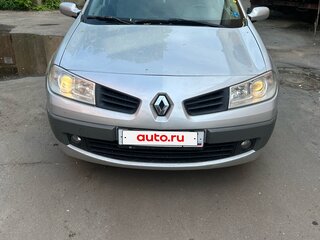 2007 Renault Megane II Рестайлинг, серебристый, 520000 рублей, вид 3