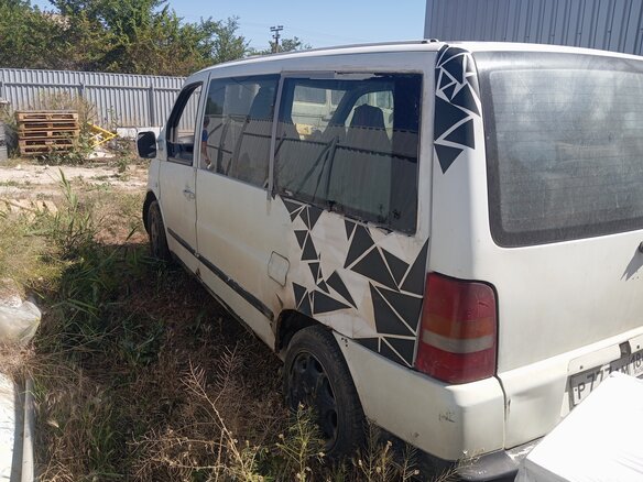2000 Mercedes-Benz Vito 112 CDI I (W638), белый - вид 1