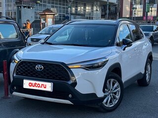 2022 Toyota Corolla Cross I, белый, 3800000 рублей, вид 4