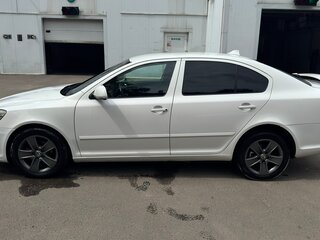 2010 Skoda Octavia II (A5) Рестайлинг, белый, 699900 рублей, вид 2