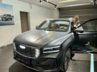 2022 Geely Monjaro (Xingyue L) Hi-P I, серый, 3200000 рублей, вид 5