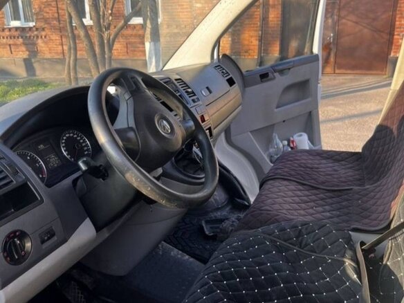 2011 Volkswagen Transporter, белый, 1300000 рублей - вид 7
