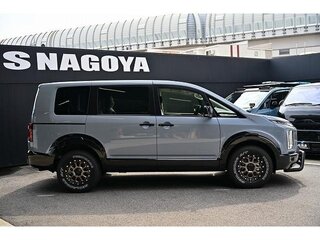 2022 Mitsubishi Delica D:5 I Рестайлинг, серебристый, 2500000 рублей, вид 4