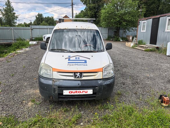 2008 Peugeot Partner II, белый, 140000 рублей