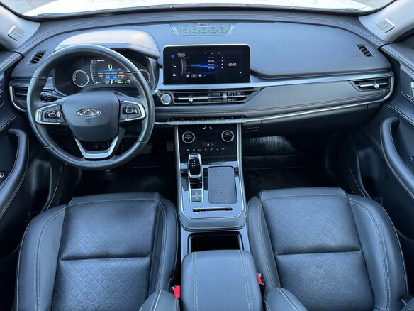 2023 Chery Tiggo 8 I Рестайлинг, белый, 1935000 рублей - вид 14