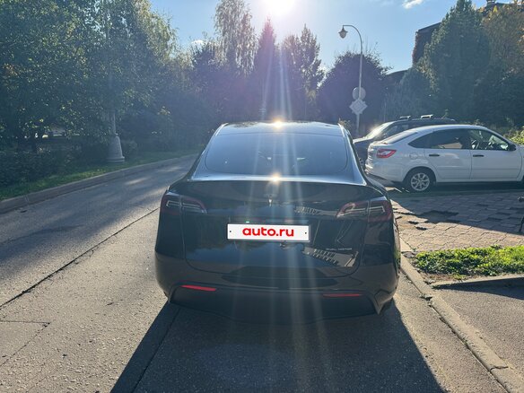 2022 Tesla Model Y Long Range Dual Motor I, чёрный, 5599999 рублей - вид 2