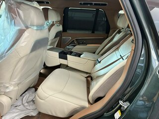 2026 Land Rover Range Rover P615 MHEV Long V, чёрный, 34900000 рублей, вид 4