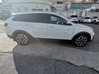 2025 Lada (ВАЗ) Vesta SW Cross I Рестайлинг (NG), белый, 1530000 рублей, вид 2