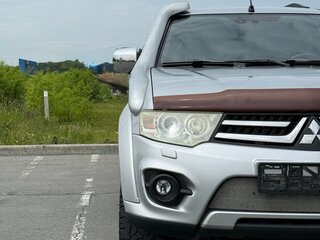 2013 Mitsubishi Pajero Sport II Рестайлинг, серебристый, 1400000 рублей, вид 3