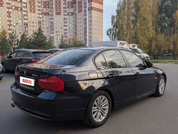 2009 BMW 3 серии 320i V (E90/E91/E92/E93) Рестайлинг, синий, 970000 рублей - вид 4