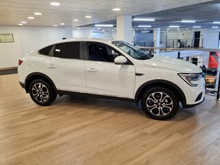2021 Renault Arkana I, белый, 2199000 рублей, вид 2