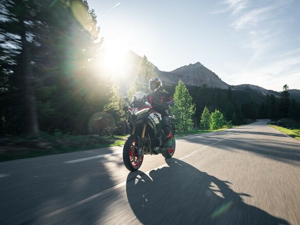 2026 Ducati Multistrada V4, красный, 3745000 рублей - вид 13