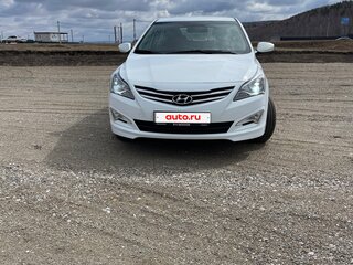 2016 Hyundai Solaris I Рестайлинг, белый, 950000 рублей, вид 2