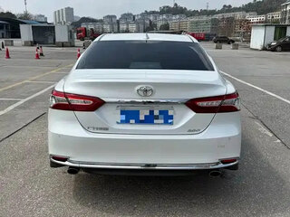 2024 Toyota Camry VIII (XV70) Рестайлинг, белый, 3383000 рублей, вид 5