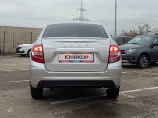 2026 Lada (ВАЗ) Granta I Рестайлинг, серебристый, 1142900 рублей, вид 4