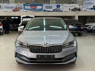2022 Skoda Superb III Рестайлинг, серый, 1832060 рублей, вид 2