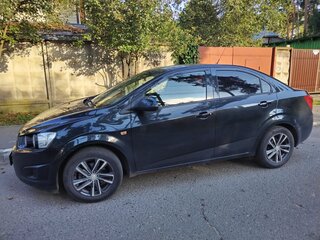 2013 Chevrolet Aveo II, чёрный, 680000 рублей, вид 4