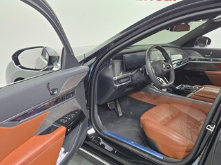 2024 BMW 7 серии 740d xDrive VII (G70), чёрный, 10900000 рублей, вид 5