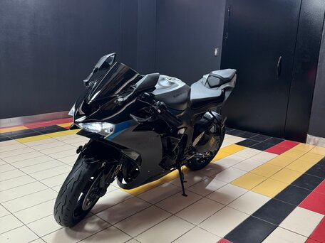 2024 Kawasaki ZX-6R Ninja, серый, 1400000 рублей, вид 4
